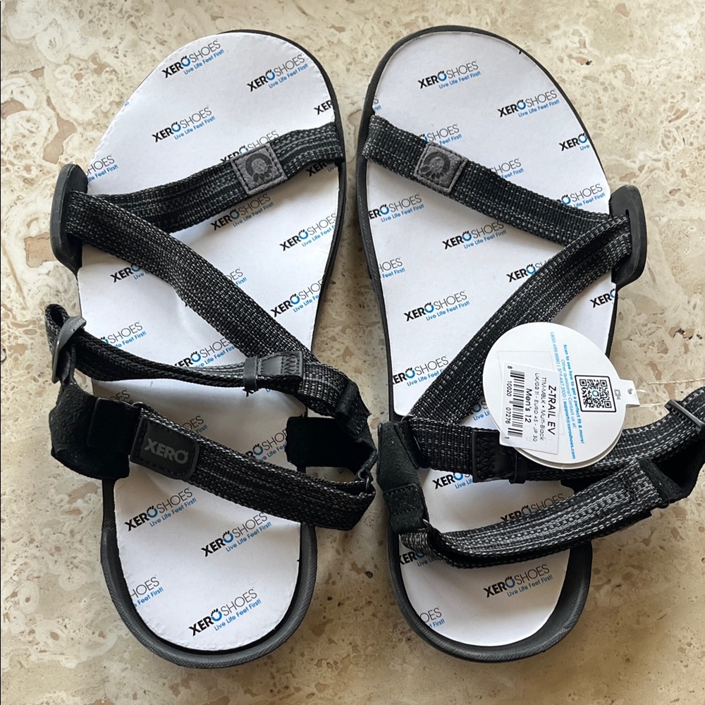 Xero Shoes Men's Black Adventure Sandals